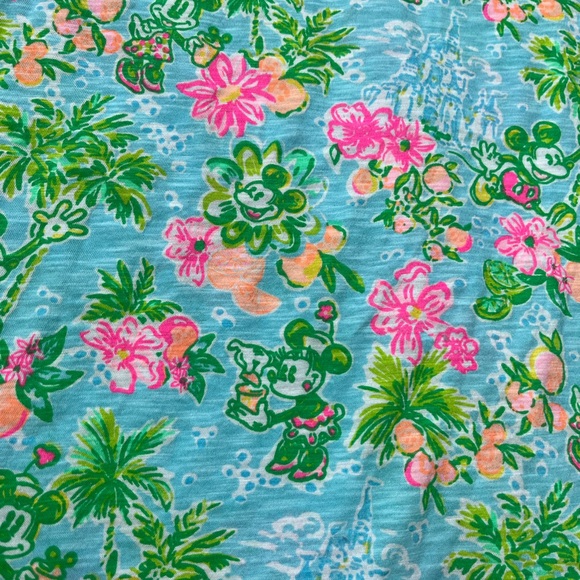 Disney x Lilly Pulitzer Women’s Etta V Neck Top Size XS Lilly Loves Disney WDW - Picture 3 of 4